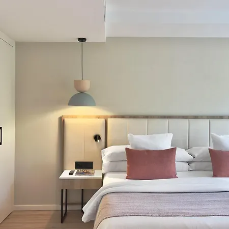 Obal 4* מארבלה