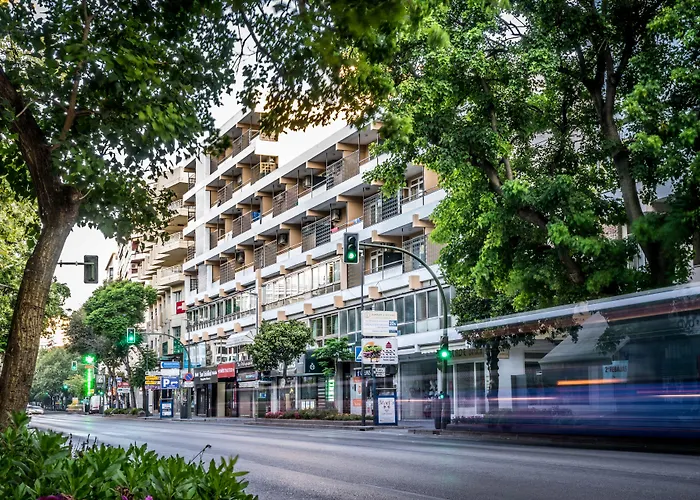 Obal מלון מארבלה